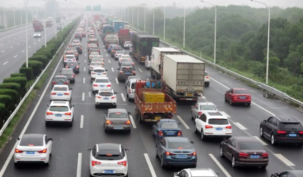 中秋節(jié)高速公路免費(fèi)嗎? 不會(huì)免費(fèi)（春節(jié)/清明/勞動(dòng)/國(guó)慶免費(fèi)）