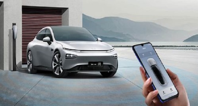 小鵬P7電動汽車價(jià)格及圖片，超長續(xù)航版可達(dá)到650+kmNEDC