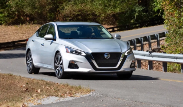 日產(chǎn)天籟2022新款落地價(jià) 天籟2022款暫時(shí)沒有價(jià)格（2021款全款落地19.58萬(wàn)）