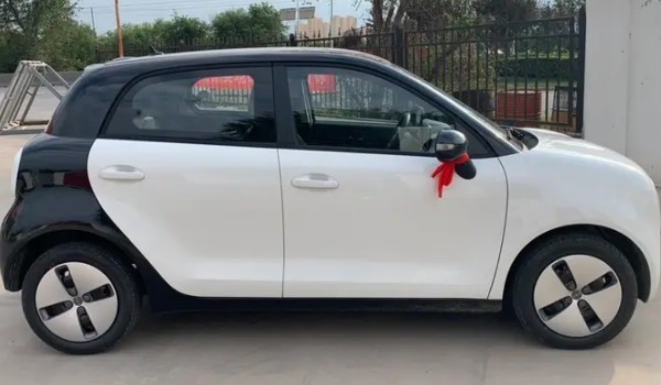 歐拉黑貓2022款落地價(jià) 歐拉黑貓落地7萬(wàn)(分期首付2萬(wàn))