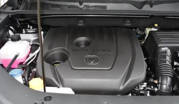 長(zhǎng)安cs75plus藍(lán)鯨版2022款發(fā)動(dòng)機(jī)怎么樣 動(dòng)力強(qiáng)勁(搭載1.5T和2.0T發(fā)動(dòng)機(jī))