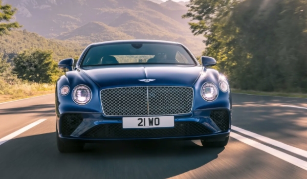 賓利汽車(chē)價(jià)格及圖片 賓利添越插電混動(dòng)售價(jià)238.50萬(wàn)（全款落地265.31萬(wàn)元）