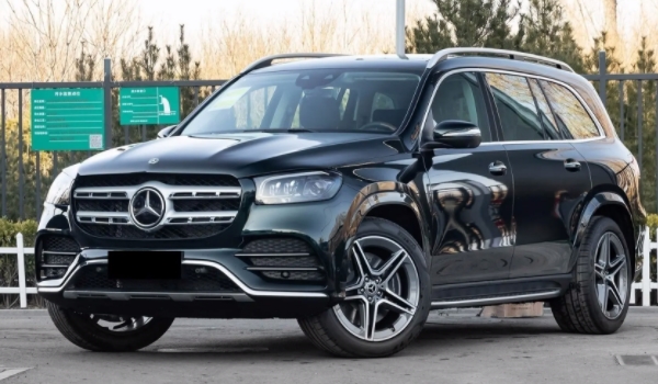 奔馳gls450 2022款報(bào)價(jià)多少 奔馳gls450新車(chē)2022款售價(jià)119.60萬(wàn)（全款落地133.35萬(wàn)元）