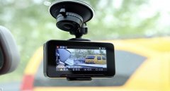 行車(chē)記錄儀怎么查看記錄，這樣操作在車(chē)上就能直接播放