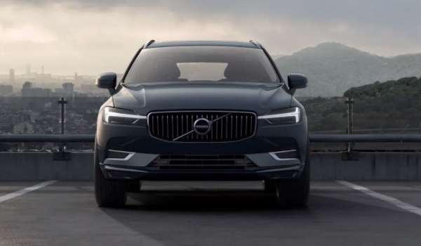 沃爾沃xc60報(bào)價(jià) 2023款沃爾沃xc60新車售價(jià)37.79萬(wàn)（全款落地42.39萬(wàn)元）