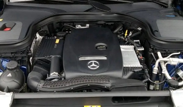 奔馳glc這個(gè)車(chē)怎么樣 最大輸出馬力258匹(油耗實(shí)測(cè)10.6L)