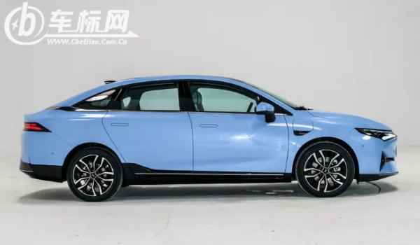 小鵬p5售價(jià)2022款報(bào)價(jià)及圖片 小鵬p5售價(jià)19萬(落地價(jià)20萬)