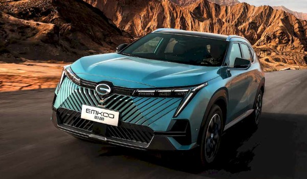 傳祺影酷這個(gè)車怎么樣 百公里油耗8.5L(輸出馬力可達(dá)252匹)