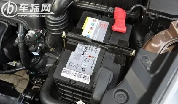 汽車電瓶壽命一般在幾年 使用壽命3年(電瓶售價(jià)300元)