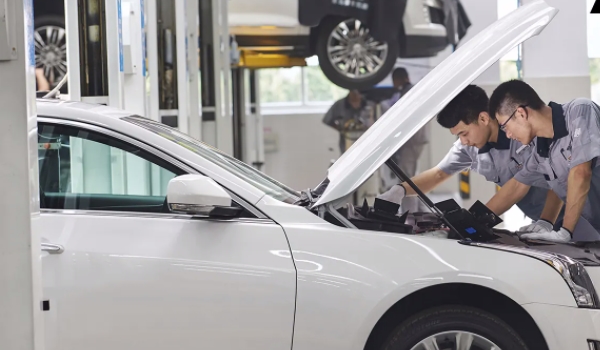 4s店保養(yǎng)和外面保養(yǎng)有什么區(qū)別 價(jià)格，配件，技術(shù)都有所不同