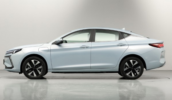 思皓愛(ài)跑價(jià)格是多少 2022款思皓愛(ài)跑售價(jià)13萬(wàn)(落地14萬(wàn))