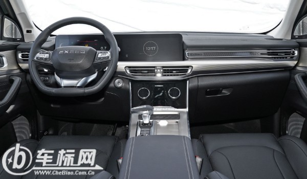 攬?jiān)滦姓廊A版2022價(jià)格 沒有行政豪華版車型(攬?jiān)率蹆r(jià)17萬(wàn)一輛)