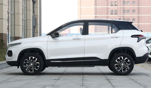 寶駿510分期三年多少錢 分期首付1萬(wàn)(36期月供1250元)