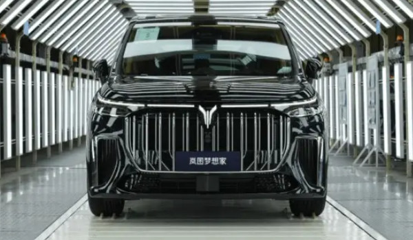 嵐圖夢(mèng)想家分期首付多少錢(qián) 分期首付11萬(wàn)(36期月供7731元)