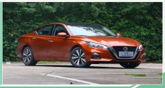 天籟20舒適版報(bào)價(jià)，價(jià)格跨度為17.98-26.98萬(wàn)同級(jí)車型中性價(jià)比高