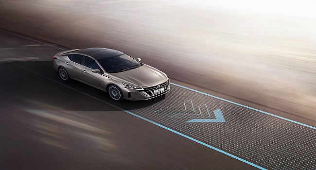 日產(chǎn)天籟的價(jià)格是多少，官方指導(dǎo)價(jià)格17.98--23.98萬(wàn)元