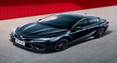凱美瑞2022新款報(bào)價(jià)，售價(jià)17.98-26.98萬(wàn)元新款車型開(kāi)回家