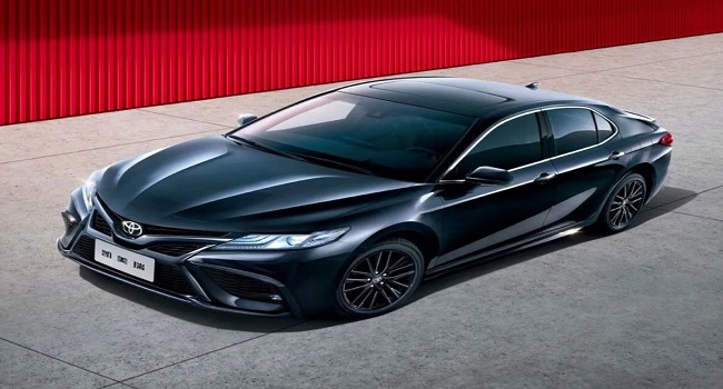 凱美瑞2022新款報(bào)價(jià)，售價(jià)17.98-26.98萬元新款車型開回家