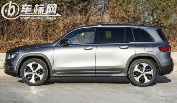 奔馳glb分期月供多少錢(qián) 分期月供6266元(首付花費(fèi)89940元)