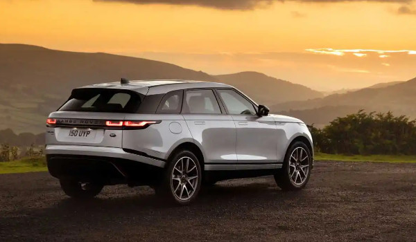 攬勝星脈和極光哪個好 星脈動力更強(qiáng)(車身長達(dá)4.8米)