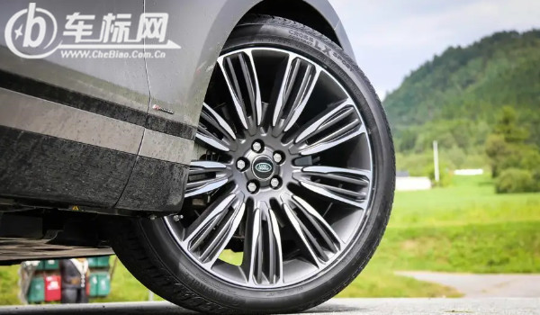 攬勝星脈輪轂尺寸是多少 輪轂尺寸21英寸(輪胎尺寸265/45 r21)