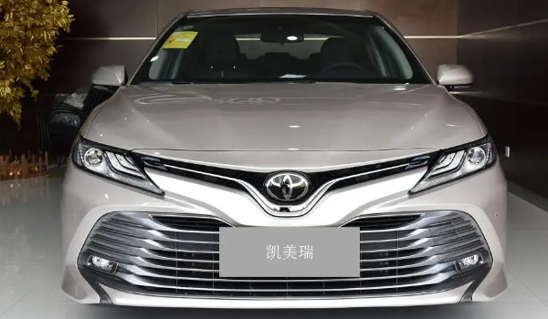 2022款豐田凱美瑞報(bào)價(jià)及圖片 2022款凱美瑞售價(jià)16萬(wàn)(分期首付4萬(wàn))