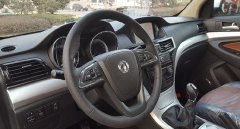 3萬一4萬新車皮卡柴油，收納空間比較大，馬力夠強