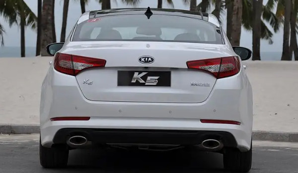 起亞K52021款圖片及報(bào)價(jià) 2021款起亞k5售價(jià)14萬(二手價(jià)4萬)