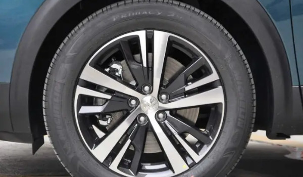 標致5008輪胎型號規(guī)格 輪胎型號235/50 r19(采用馬牌輪胎)