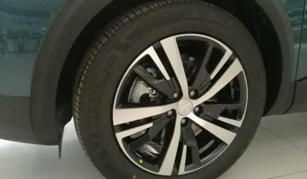 標致5008輪胎型號規(guī)格 輪胎型號235/50 r19(采用馬牌輪胎)