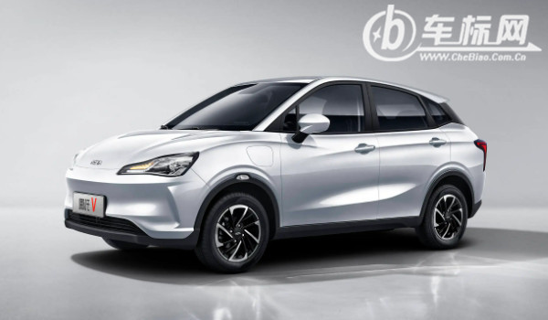 哪吒v2022款電動(dòng)汽車報(bào)價(jià) 2022款哪吒v售價(jià)7萬(wàn)(落地8萬(wàn))