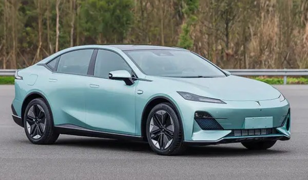 純電動(dòng)汽車十大名牌排名及價(jià)格 比亞迪漢ev排第一(新車售價(jià)26萬)