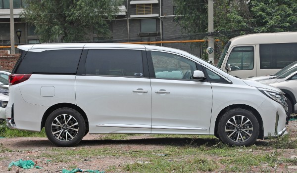 傳祺m8油電混動(dòng)價(jià)格多少 傳祺m8混動(dòng)售價(jià)29萬(wàn)(分期首付8萬(wàn))