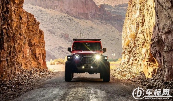 吉普牧馬人多少錢一臺(tái) 牧馬人新車售價(jià)48萬(wàn)(分期首付14萬(wàn))