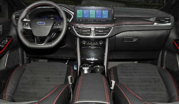 福特銳際分期多少錢(qián) 分期首付6萬(wàn)(36期月供4636元)