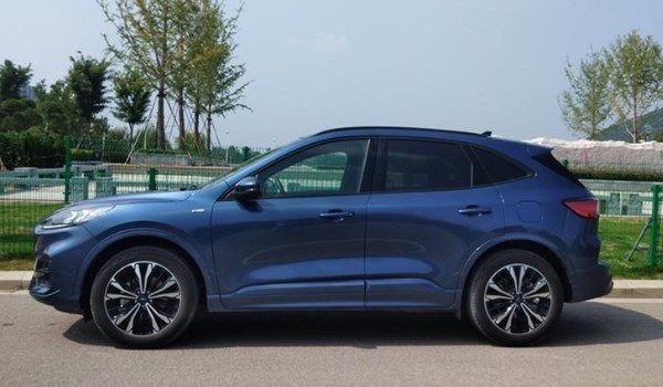 福特銳際分期多少錢(qián) 分期首付6萬(wàn)(36期月供4636元)