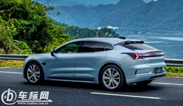 極氪001 2023款售價(jià)多少 2023款極氪001售價(jià)30萬(分期首付9萬)