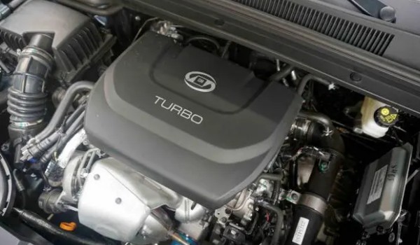 五菱佳辰動(dòng)力性能怎么樣 輸出馬力可達(dá)147匹(搭載1.5T發(fā)動(dòng)機(jī))