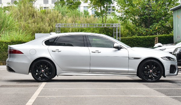 捷豹xfl油耗多少真實(shí)油耗 百公里油耗10.3L(油耗一公里8毛錢)