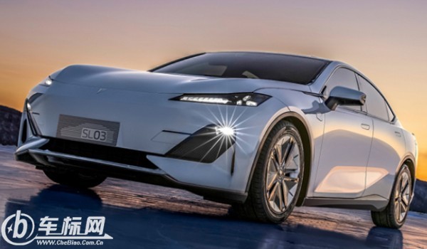 長(zhǎng)安深藍(lán)sl03分期首付多少錢 分期首付5萬(36期月供3593元)