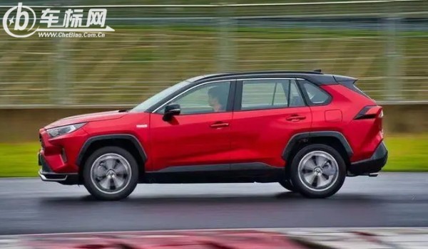 豐田榮放是什么級(jí)別的車型 屬于緊湊型suv(車身長(zhǎng)達(dá)4.6米)