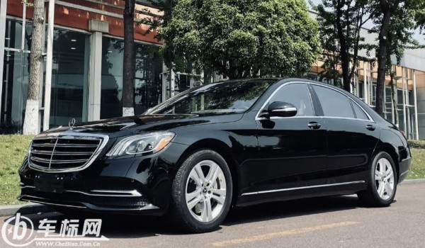 奔馳s級(jí)二手車報(bào)價(jià)多少 奔馳s級(jí)二手價(jià)31萬(wàn)(表顯里程8.45萬(wàn)公里)