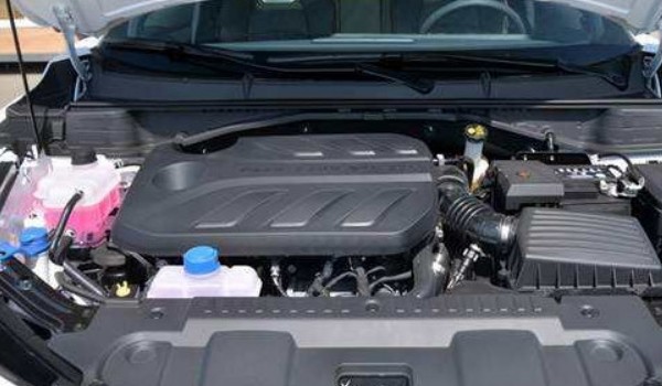 長安unit動(dòng)力性能如何 輸出馬力可達(dá)233匹(搭載兩款發(fā)動(dòng)機(jī))