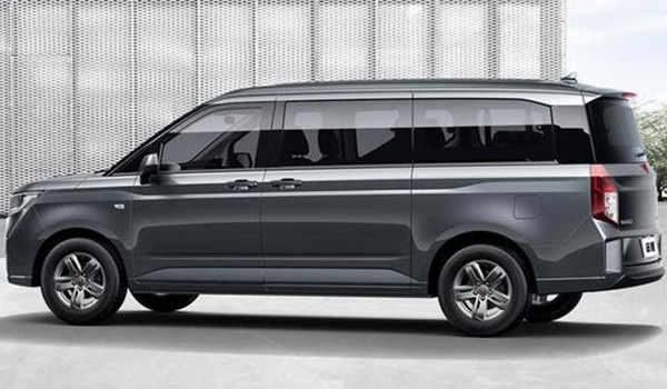 金海獅和五菱征程哪個好 金海獅動力更強(征程車身長達5.1米)