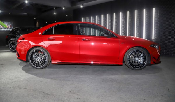 奔馳a級(jí)amg分期首付多少錢 分期首付10萬(wàn)(36期月供7520元)