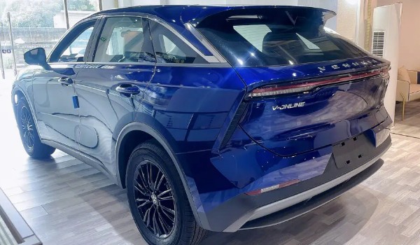 啟辰大v和逍客哪個(gè)好 啟辰大v動力強(qiáng)(車身長達(dá)4.5米)