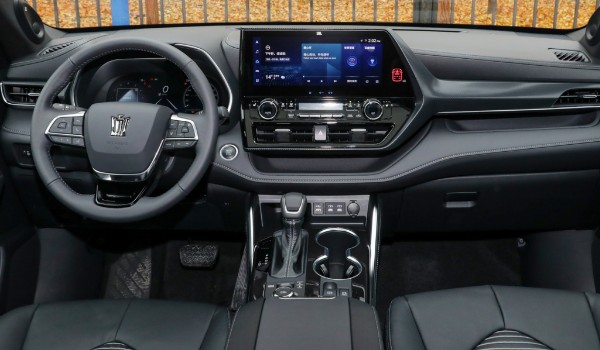 皇冠陸放suv2022全新款價格 新車售價27萬一輛(落地31萬)