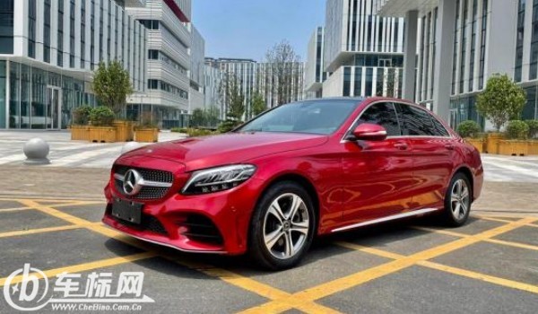 奔馳c級(jí)二手最少多少錢 最低二手5萬(wàn)(表顯里程5.53萬(wàn)公里)