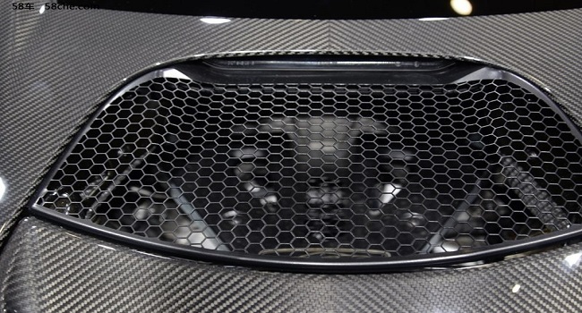 邁凱倫720s落地多少錢，實(shí)際落地價為438.67萬元