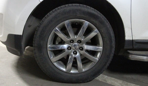 福特銳界輪胎型號規(guī)格是多少 尺寸245/55 r19(輪胎寬度245mm)